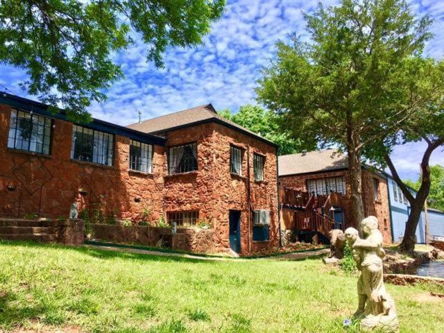 The Monastery At Forest Lake Oklahoma Stadt Exterior foto