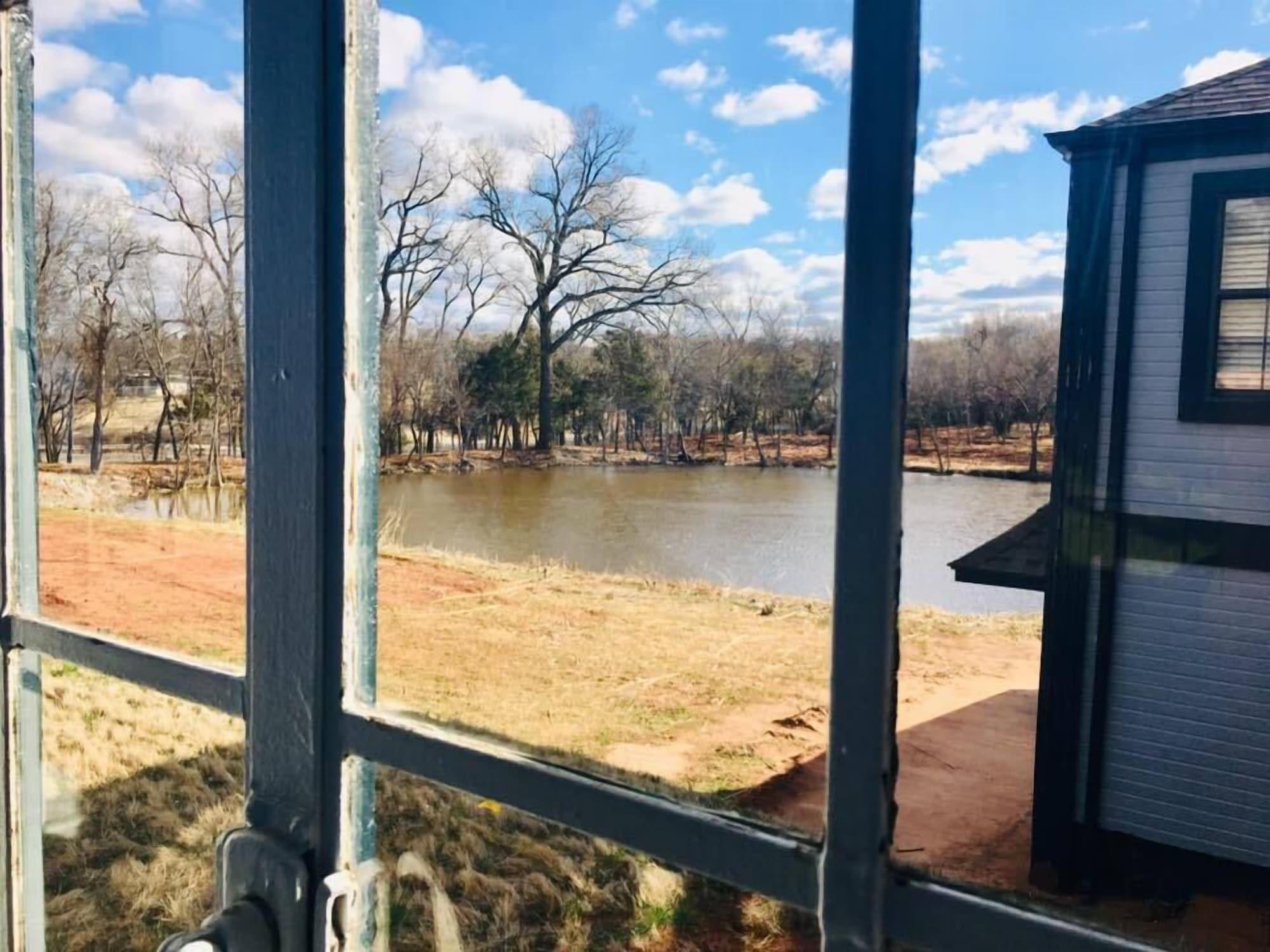 The Monastery At Forest Lake Oklahoma Stadt Exterior foto
